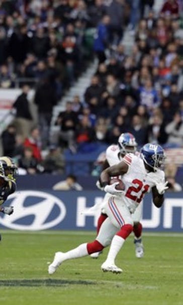 Giants' 4 interceptions key in 17-10 win over Rams in London